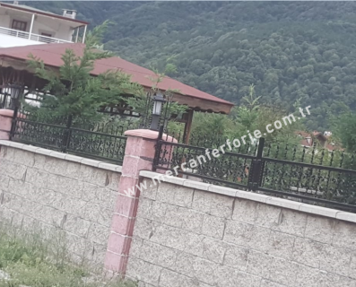 Ferforje Bahçe Korkuluk